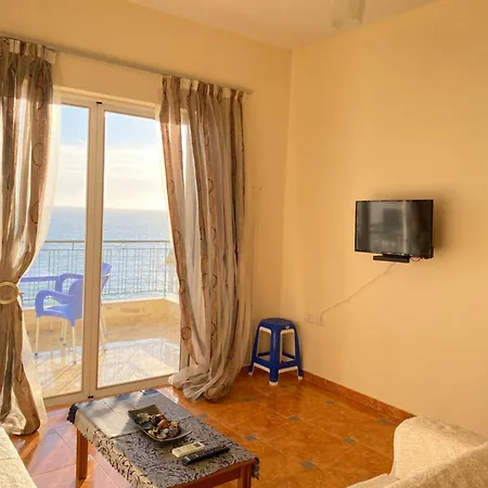 Seaview Apartment