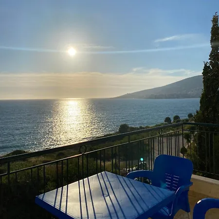 Seaview Apartment